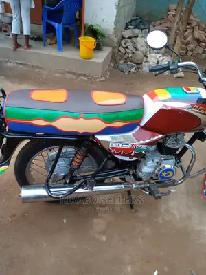 Bajaj RE 2019 Blue