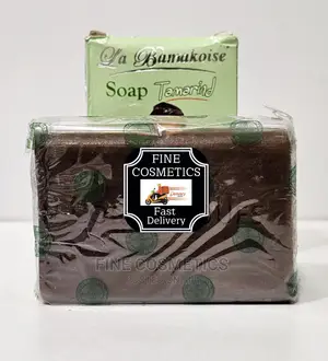 La Bamakoise Tamarind Whitening and Gumming Soap.