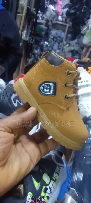 Children's Boots-Brown