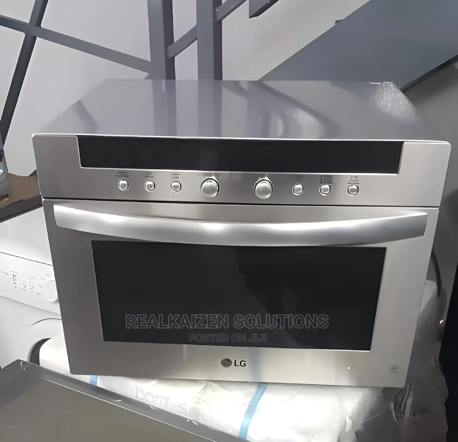 LG 38L Stainless Steel Solardom Convection Oven With Grill