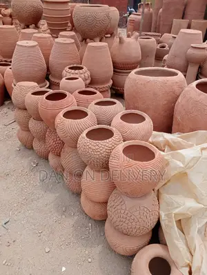 Flower Pots Suppliers