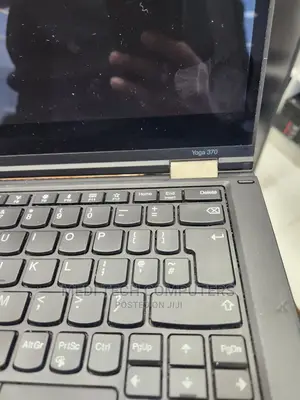Laptop Lenovo ThinkPad Yoga 370 4GB Intel Core I5 SSD 256GB