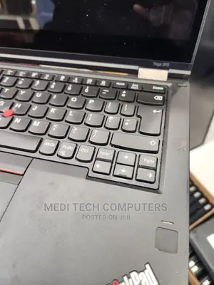 Laptop Lenovo ThinkPad Yoga 370 4GB Intel Core I5 SSD 256GB