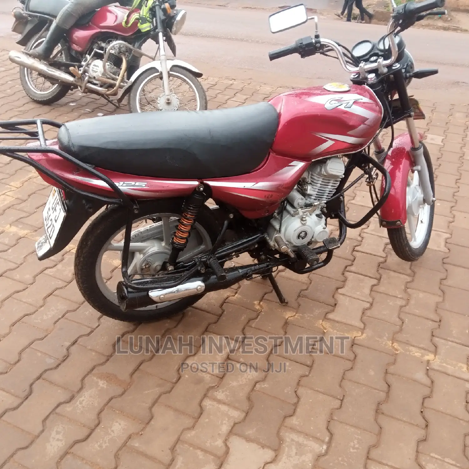 Bajaj CT 110X 2022 Brown