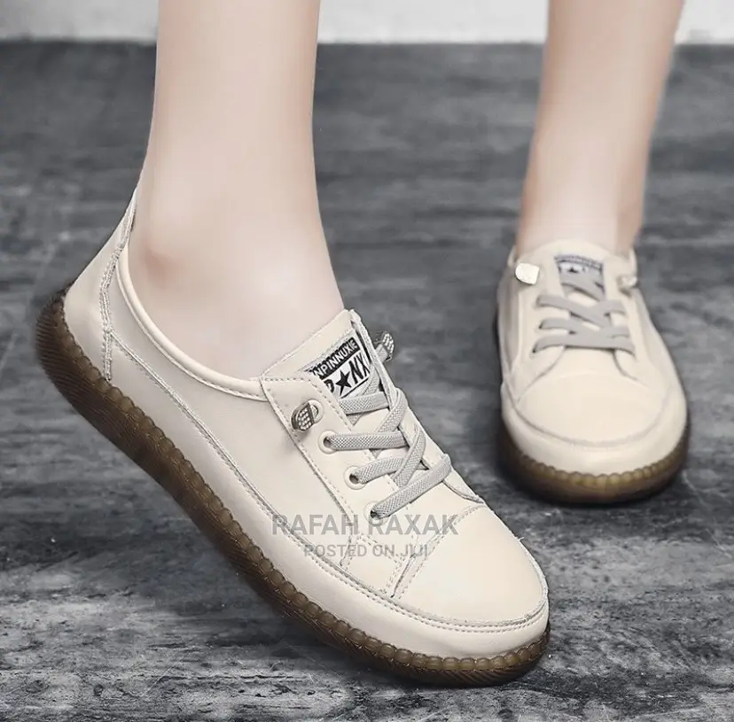 Classic Ladies Fashion Shoes