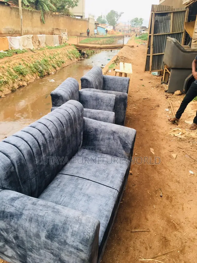 Sofas for Sale in Good Material
