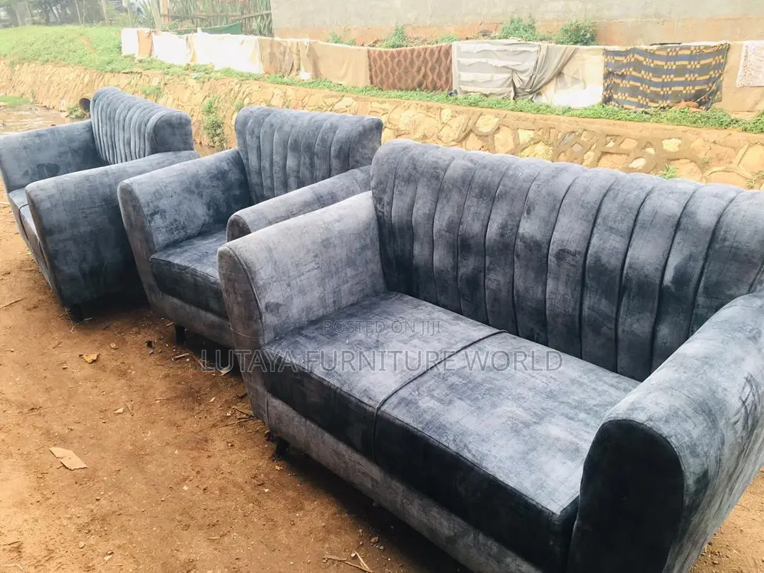 Sofas for Sale in Good Material