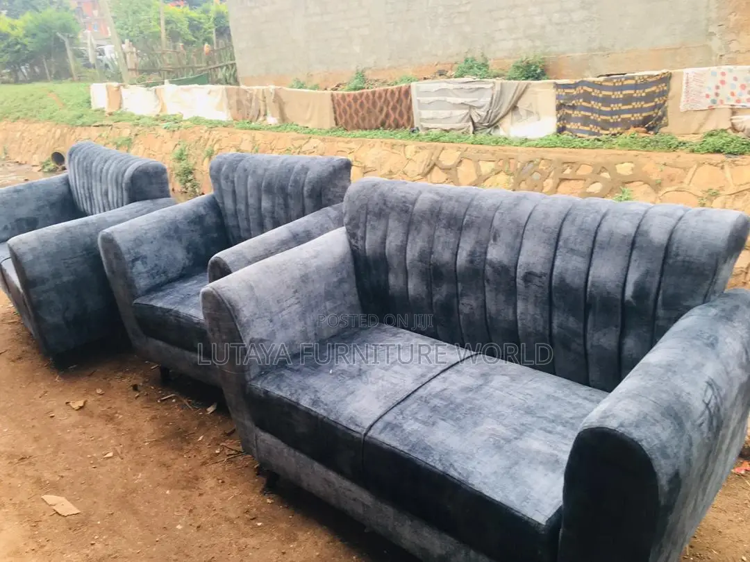 Sofas for Sale in Good Material