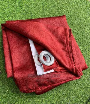 Plain Curtains.(Red)