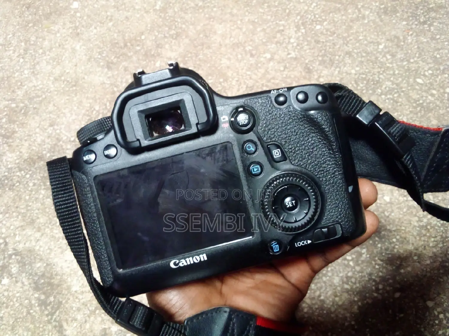 Canon: Eos:6D Body.