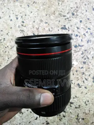 CANON 24-105mm Prof. Lens.