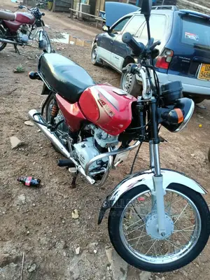 New Bajaj Boxer 2022 Beige