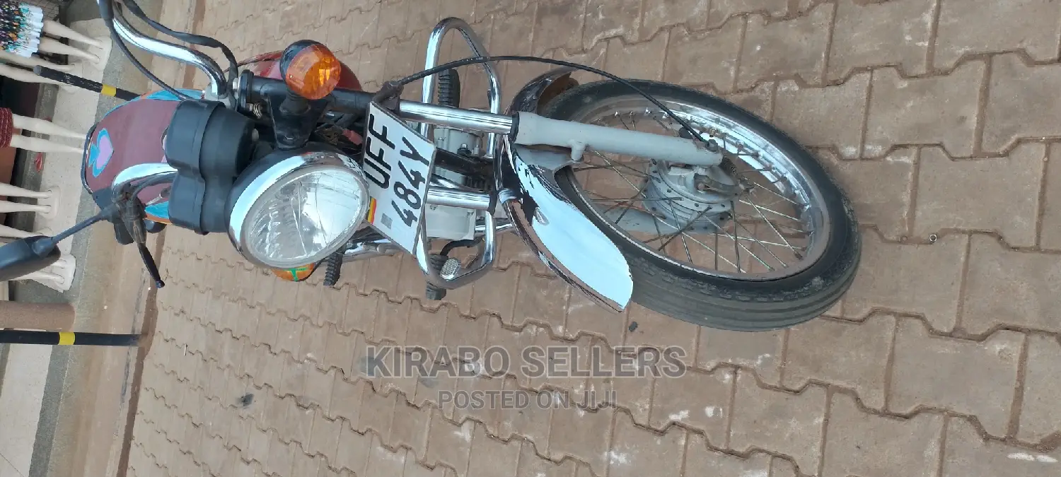 Bajaj Pulsar 150 2022 Red