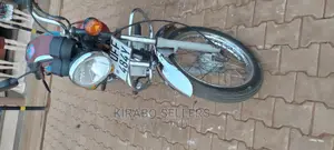 Bajaj Pulsar 150 2022 Red