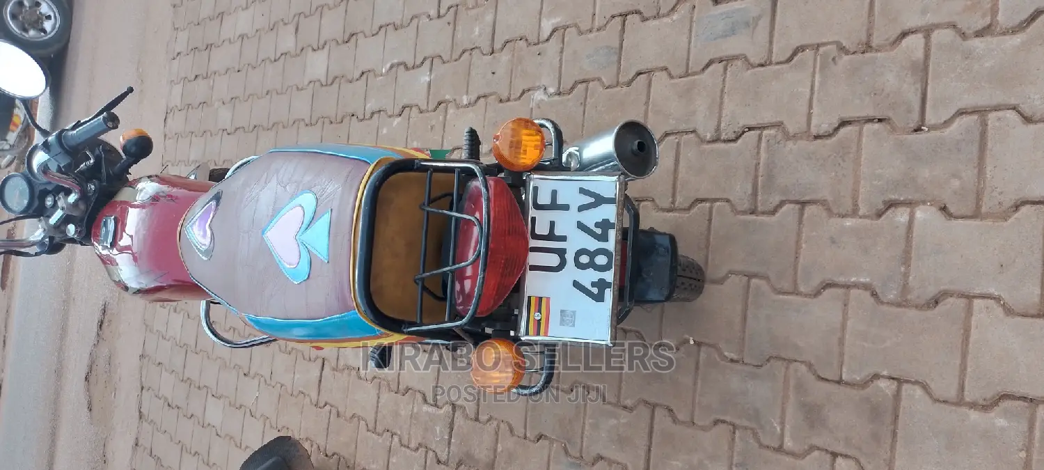 Bajaj Pulsar 150 2022 Red