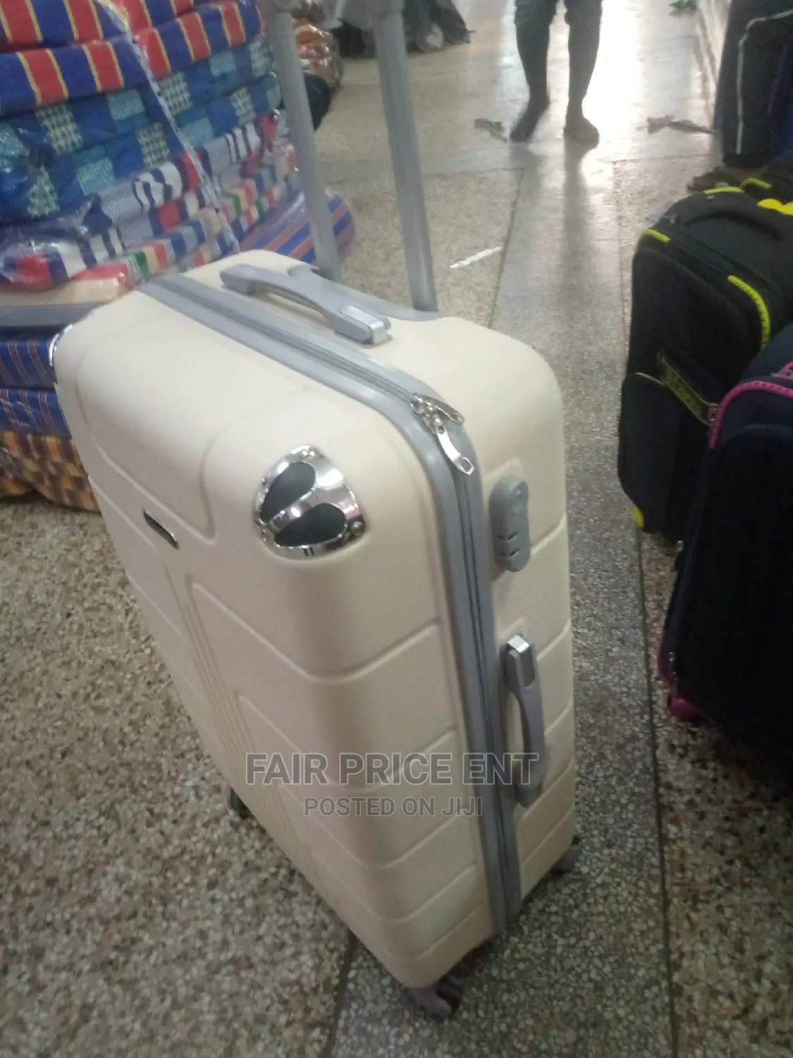 Plastic Suitcase Medium ( Cream)