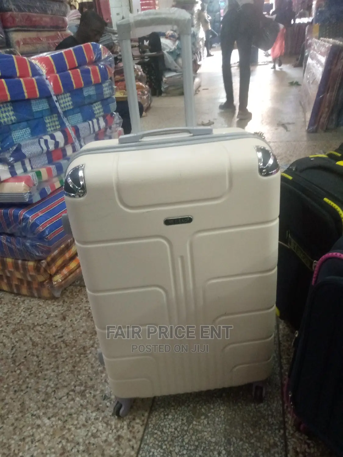 Plastic Suitcase Medium ( Cream)