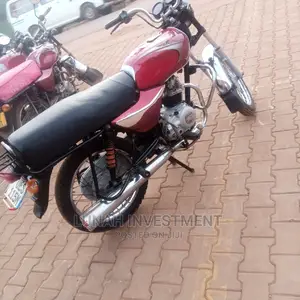 Bajaj Boxer 2020 Orange
