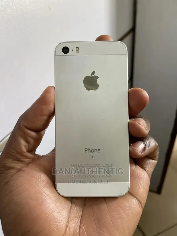 iPhone SE 第一世代 32GB シルバー Amazon | 【整備済み品】 Apple iPhone SE （第1世代） 32GB