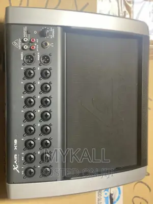 Behringer X18