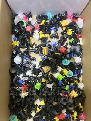 Retainer Clips