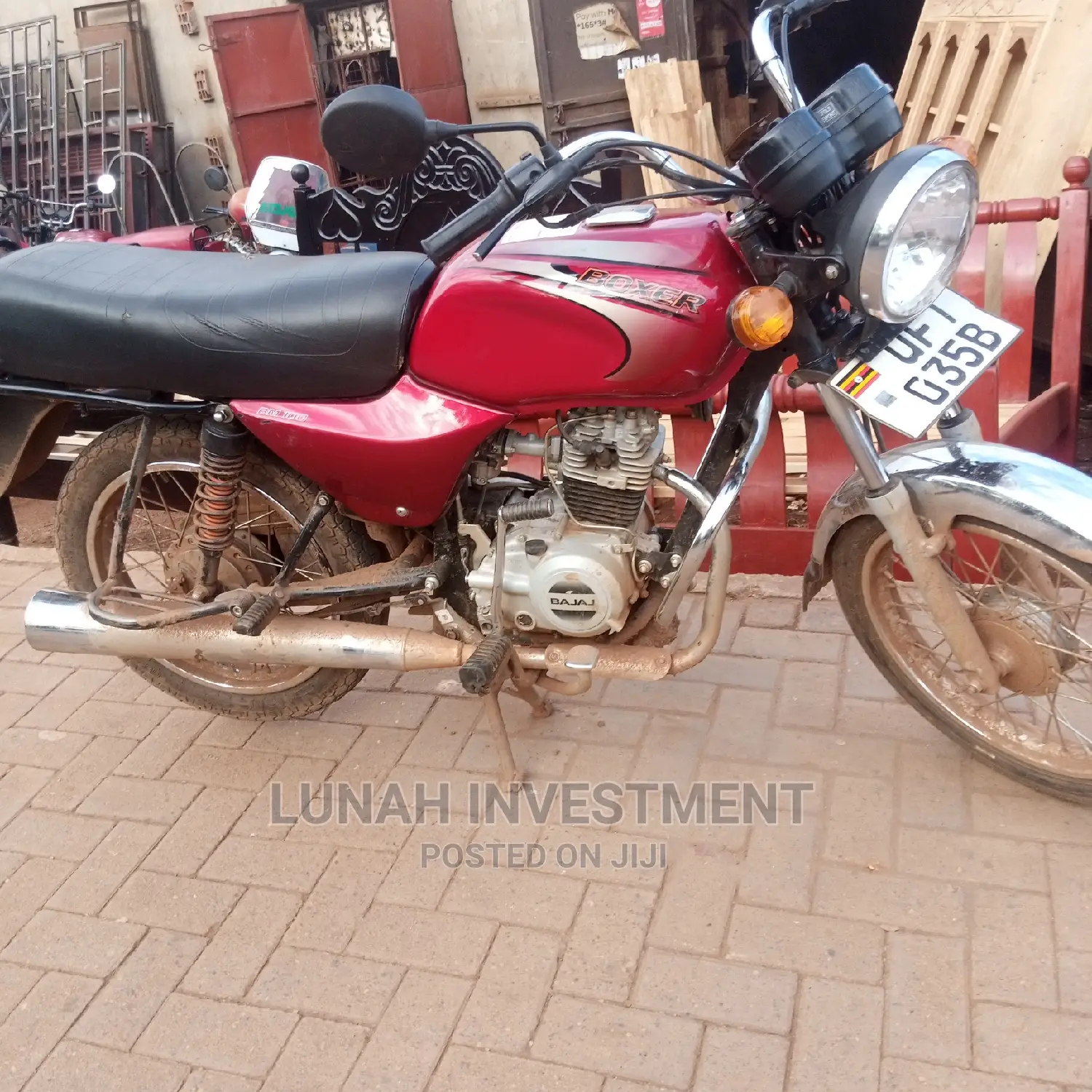 Bajaj Boxer 2023 Brown
