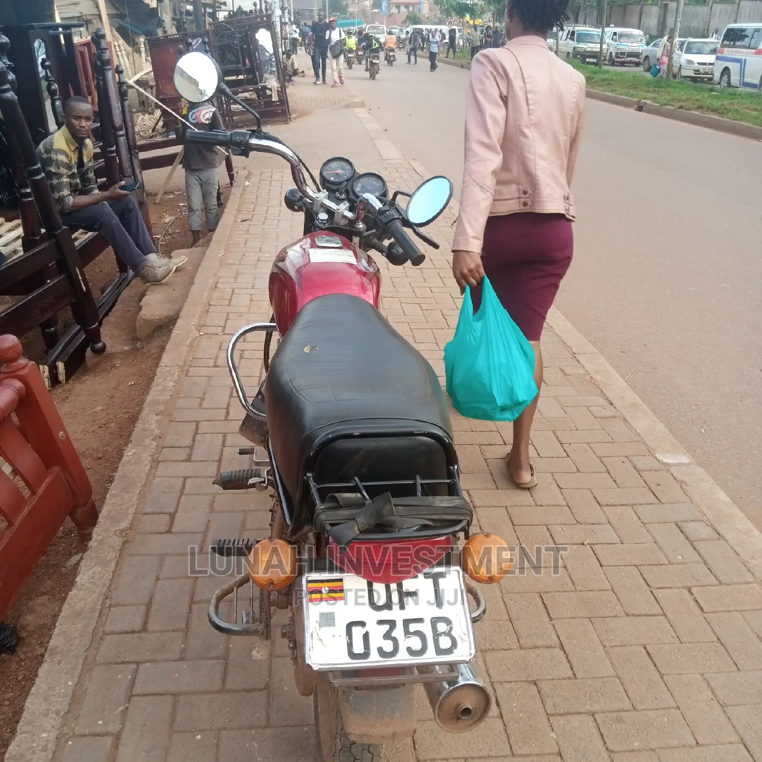 Bajaj Boxer 2023 Brown