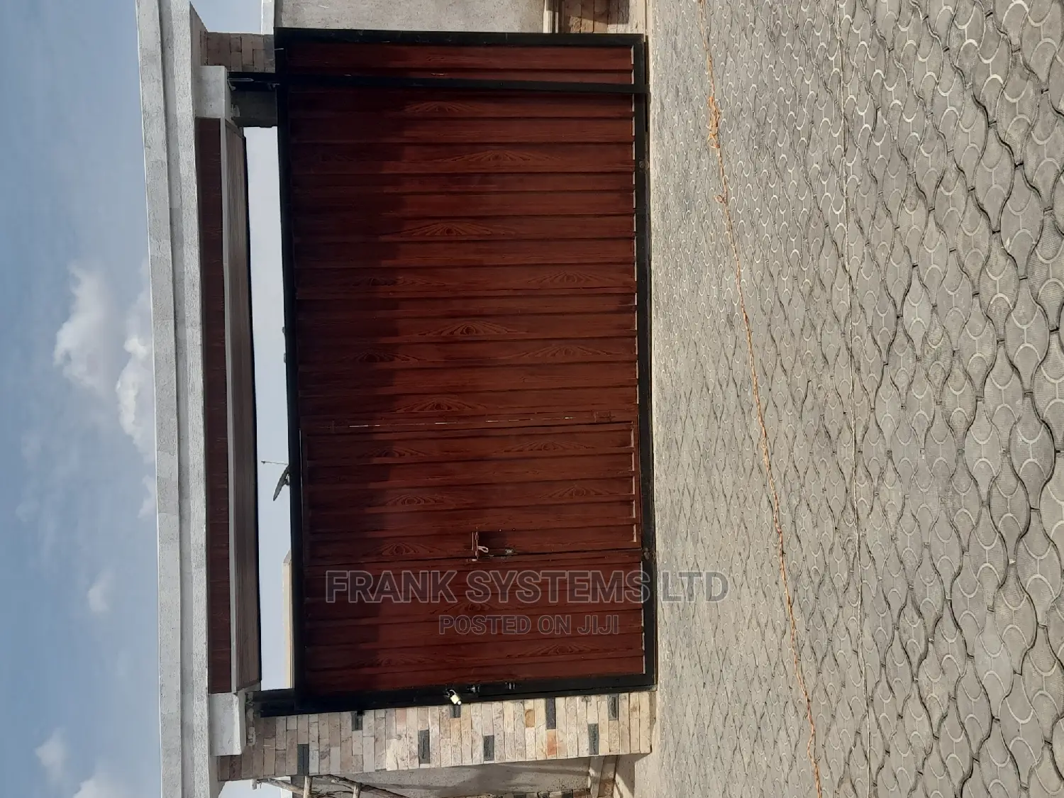 Metalic Sliding Gate 12by 9.5fts