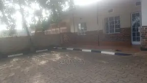 3bdrm Bungalow in Kololo Property, Central Division for Rent