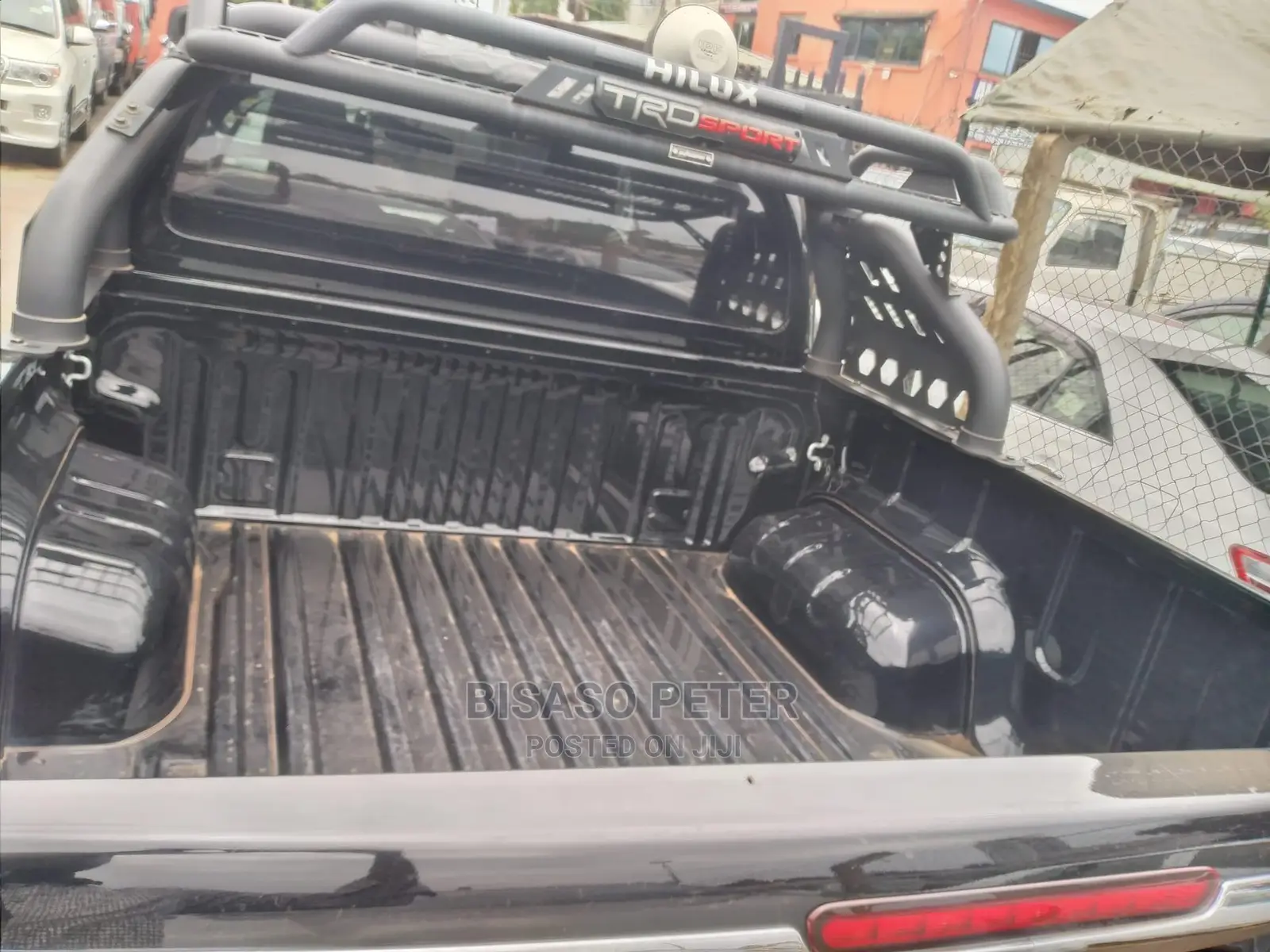 Toyota Hilux 2022 Black