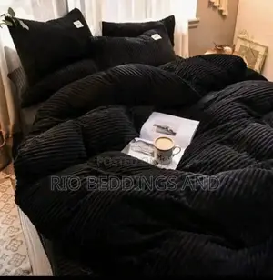 Bed Cover With 4 Pieces