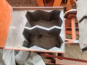 QMR 2-40 Manual Paver Making Machine