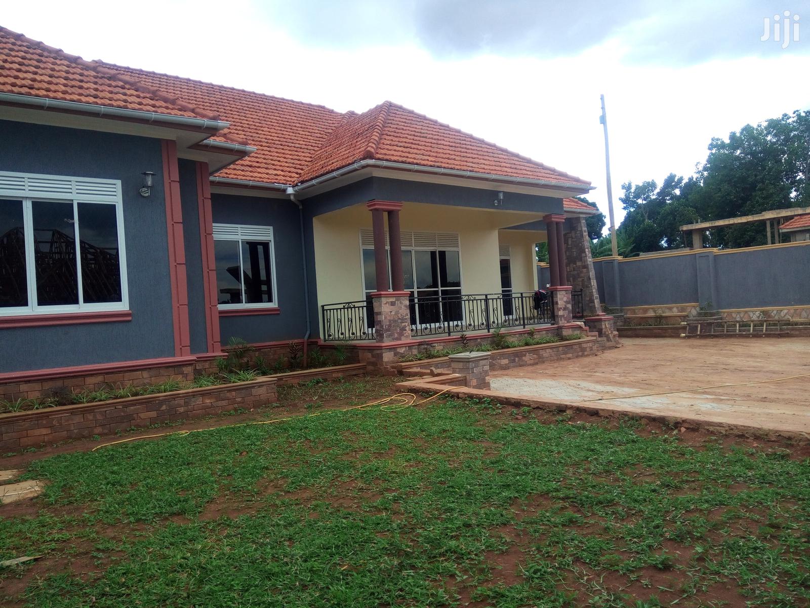 Kisaasi Absolute Mansion on Sell