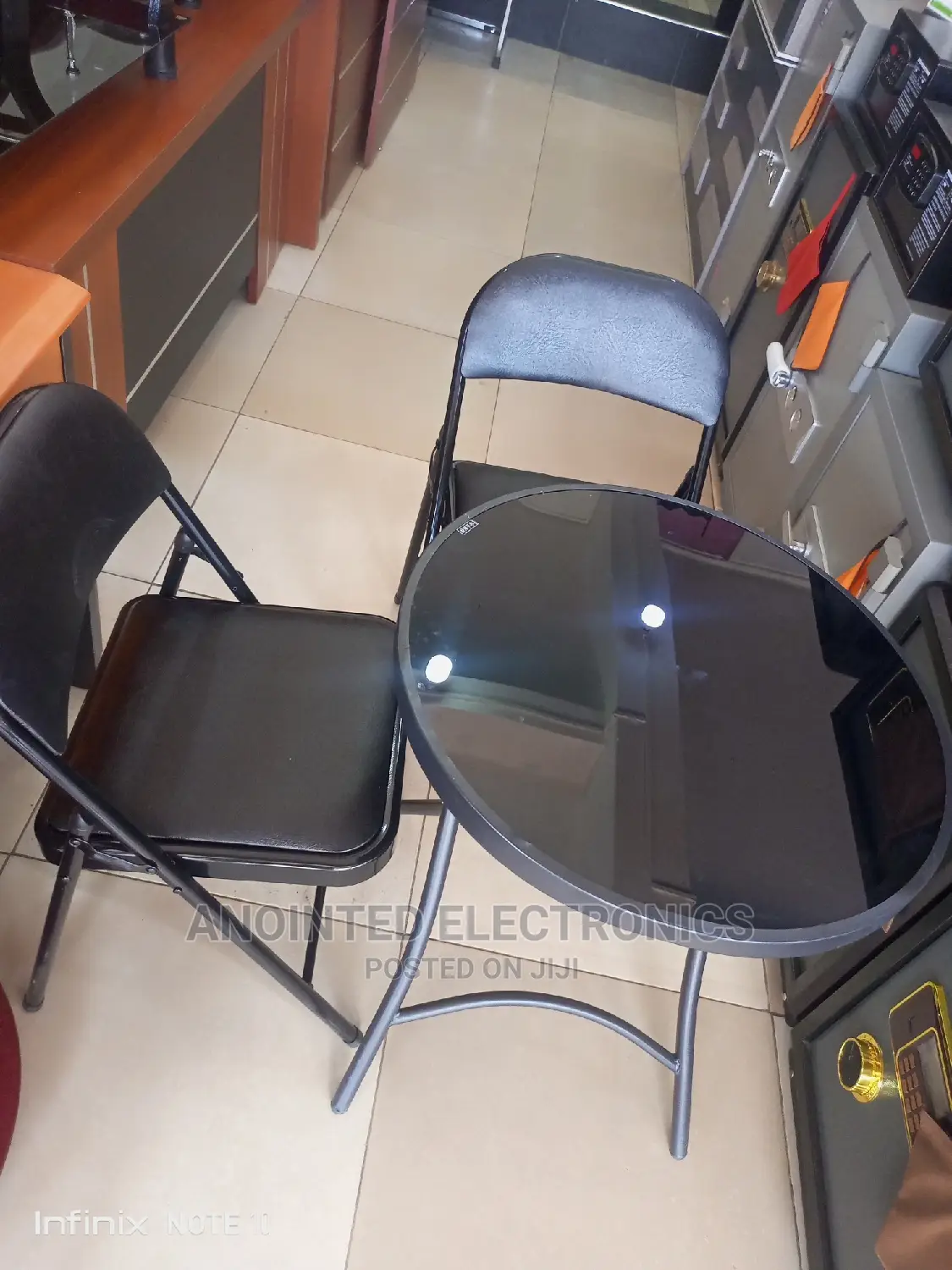 2chairs and Table