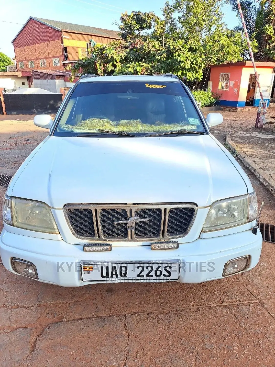 Subaru Forester 2.0 S 2000 White