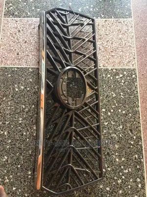 Photo - New Design Grille for Landcruiser Prado 2018+