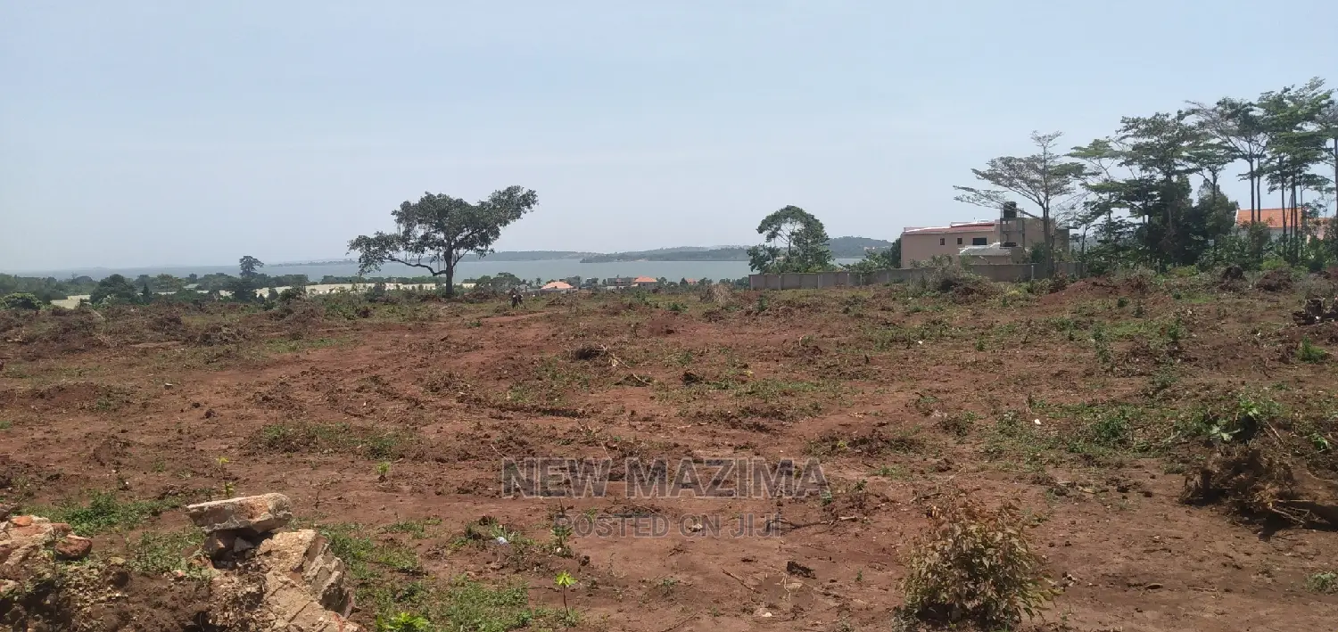 Kawuku Ntebe Rd Affordable Plots With Clear Lake View Onsale