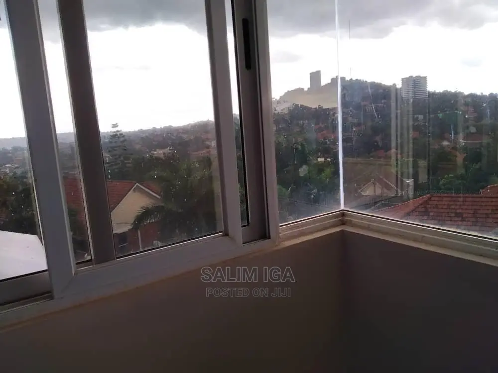 5bdrm Duplex in Kololo Property, Central Division for Rent