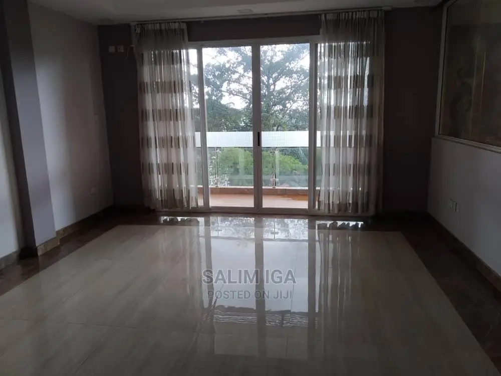 5bdrm Duplex in Kololo Property, Central Division for Rent