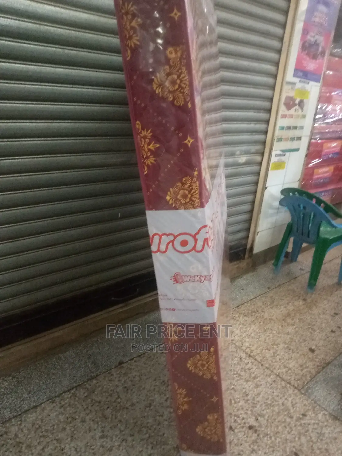 Mattress 4*6 6 Iches Quilted ( Red)