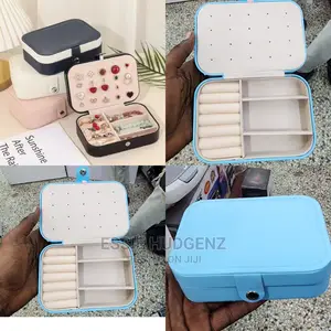 Make Up/Jewelry Case
