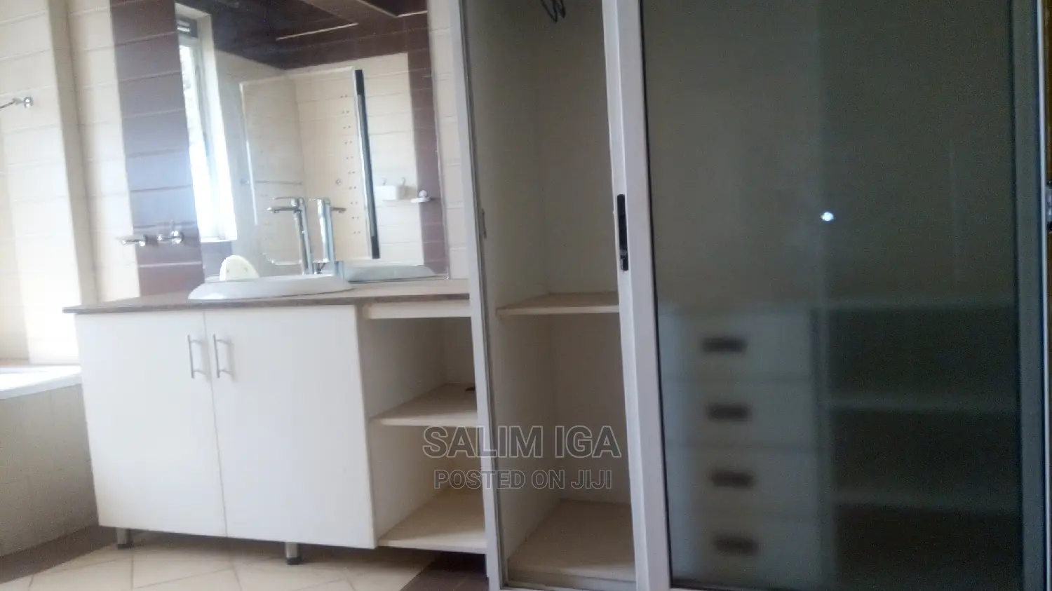10bdrm Block of Flats in Kololo Property, Central Division for Rent