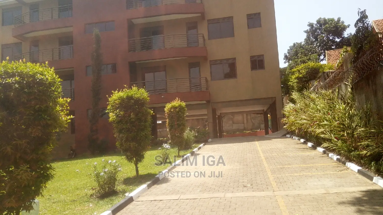 10bdrm Block of Flats in Kololo Property, Central Division for Rent