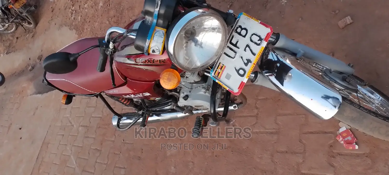 New Bajaj Boxer 2022 Silver