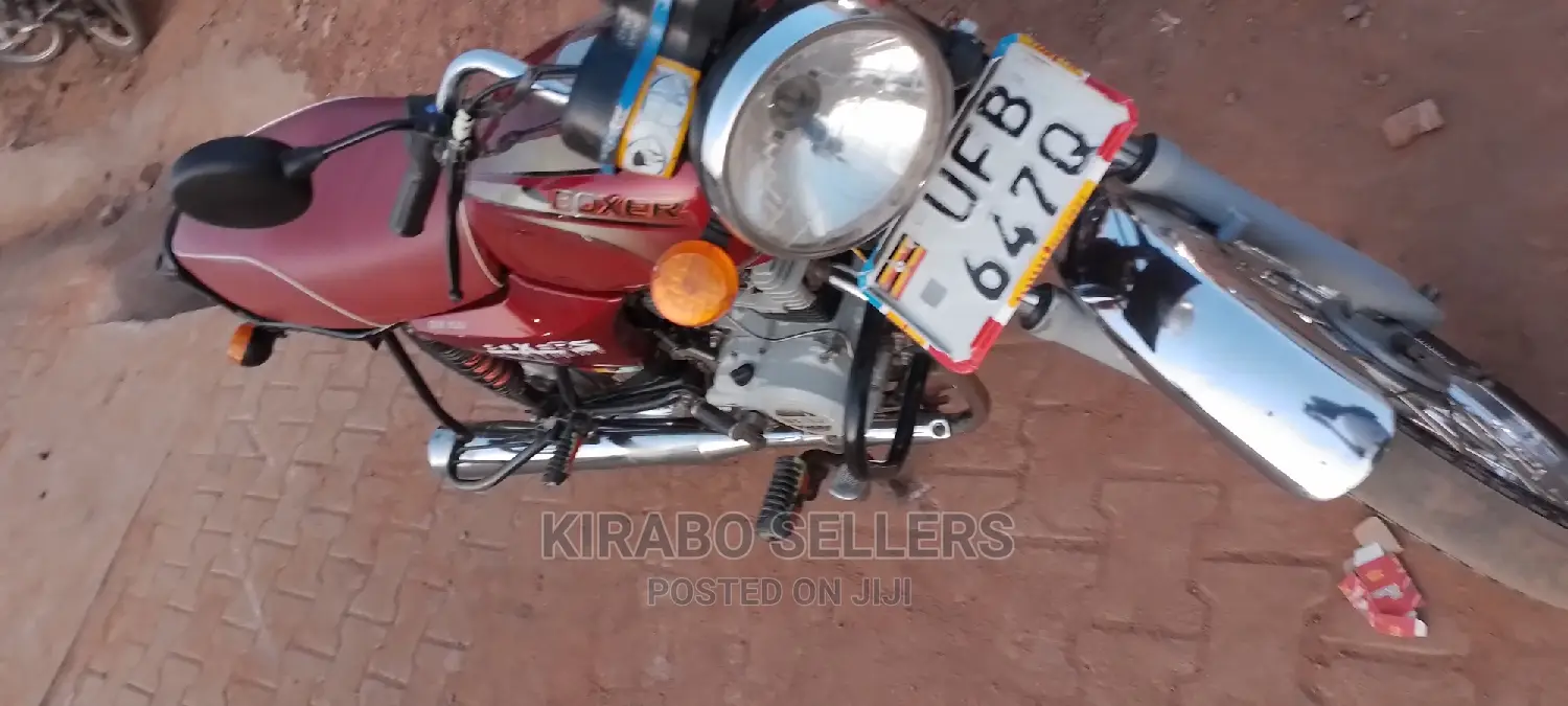 New Bajaj Boxer 2022 Silver