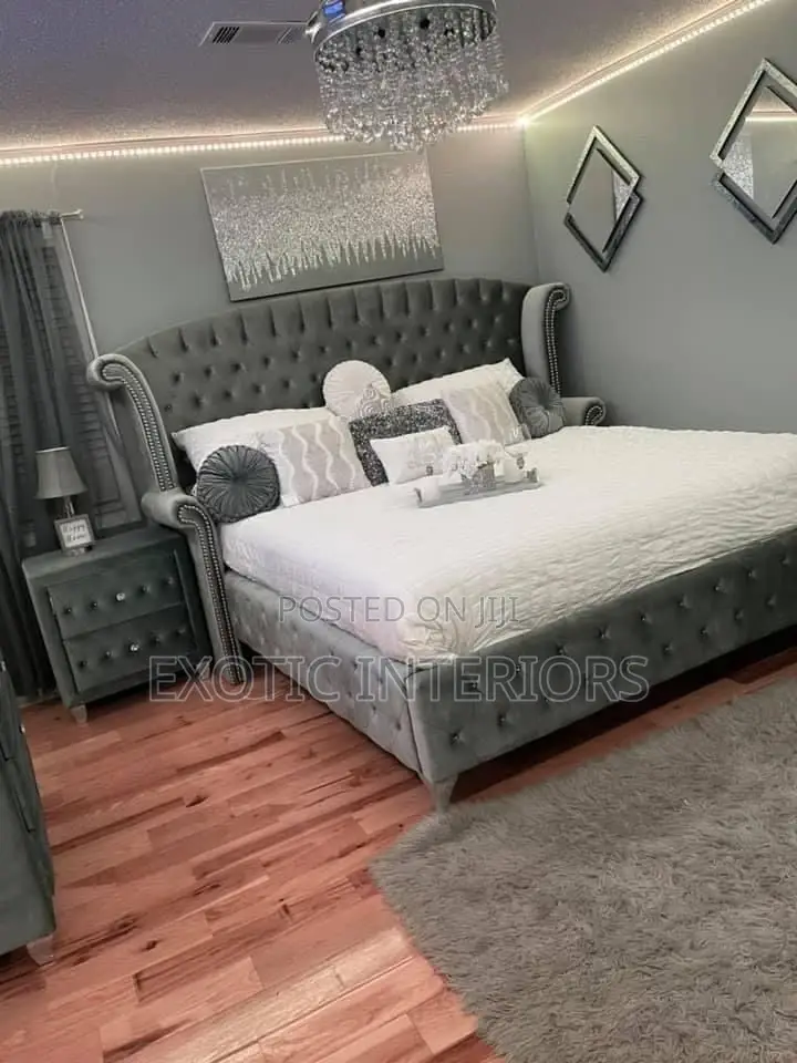 Queen Bed of 6x6 Call