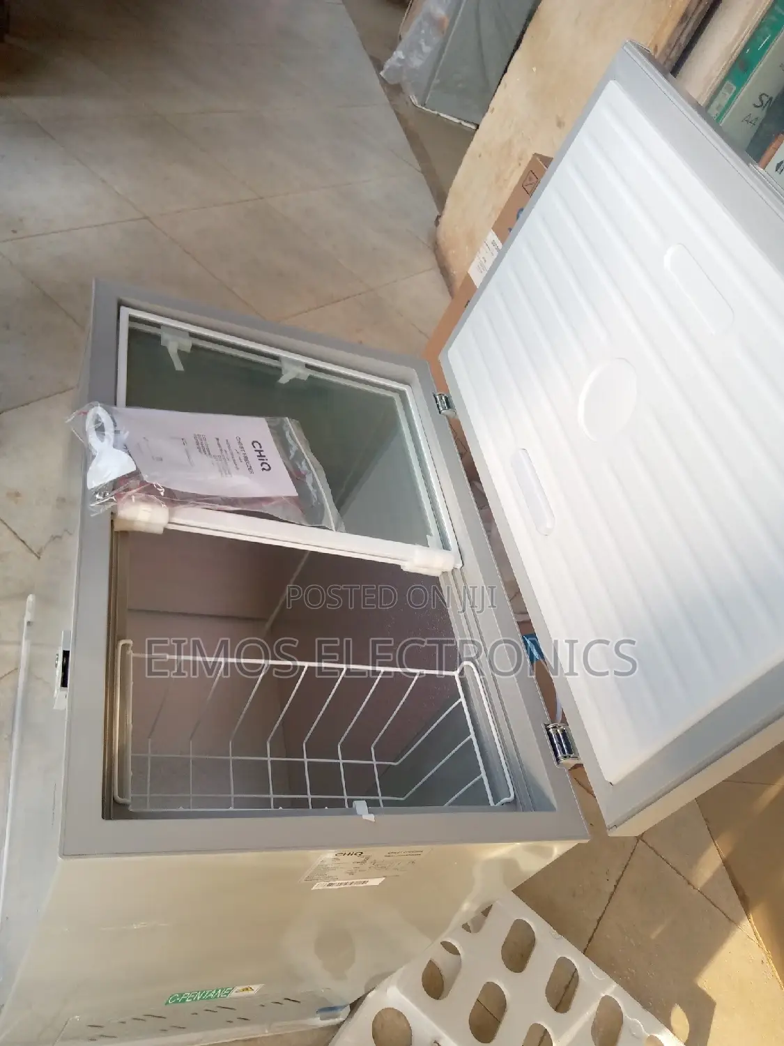 261 Litres Chiq Deep Freezer