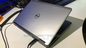 New Laptop Dell Latitude 12 E7250 4GB Intel Core I7 SSD 128GB