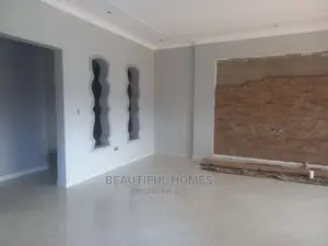 Furnished 4bdrm Bungalow in Kira Corporate for Sale