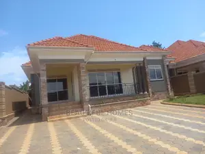 Furnished 4bdrm House in Kira Posh for Sale